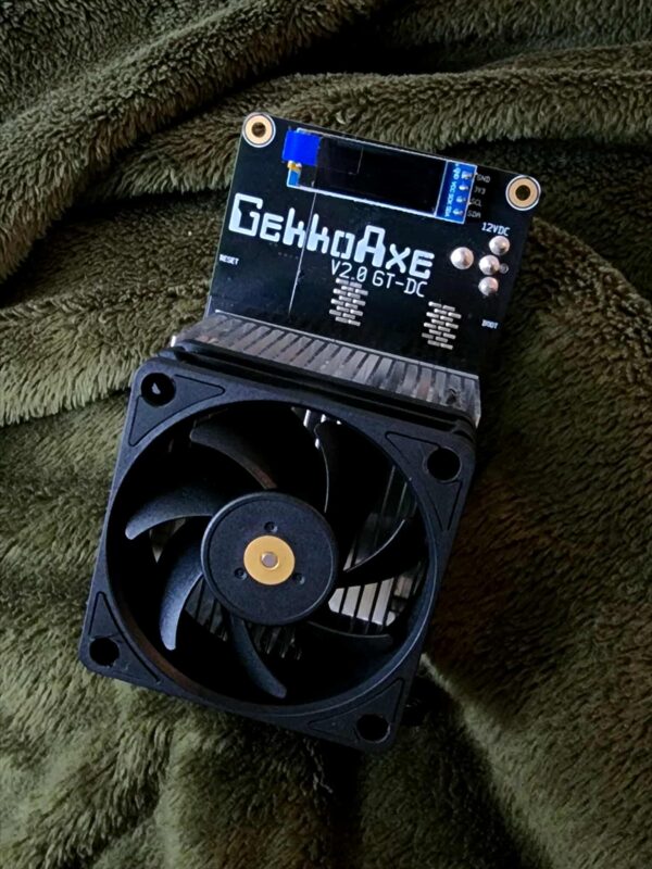 GekkoAxe GT 2xBM1370 Solo Miner